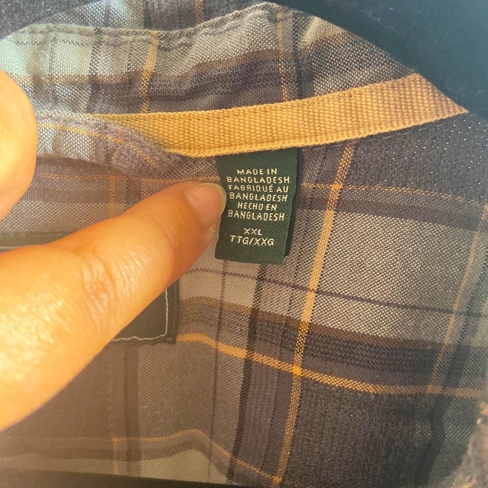 Men’s button down - Picture 3 of 4
